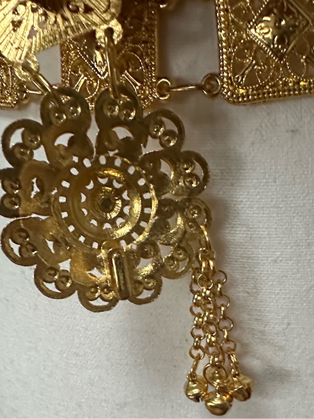 Boho Gold Filigree Flower Link Waist Chain Belt Medallion Tassel NEW! - Picture 5 of 8